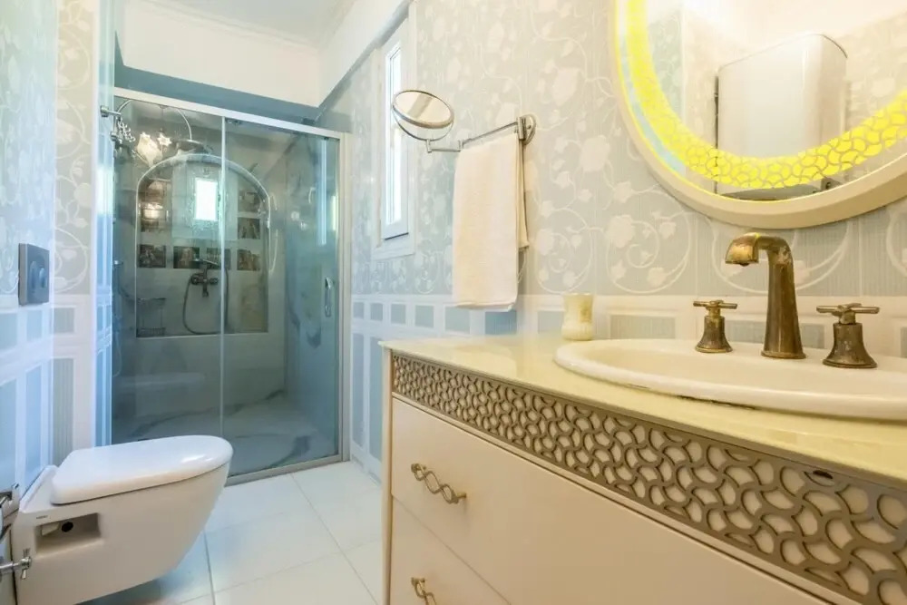 Luxurious Villa With Bosphorus View in Cengelkoy