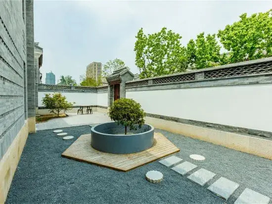 Floral Hotel·Ruisu Moyuan hotel