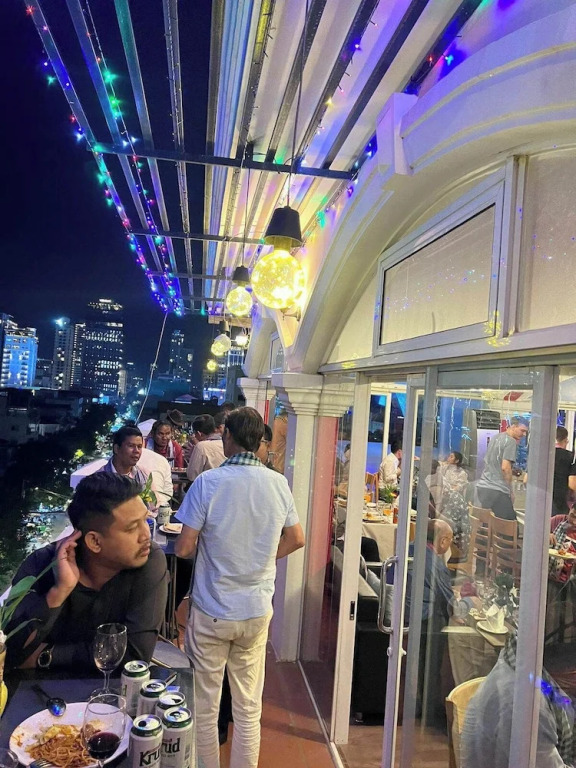 Old Durbar Hotel & Restaurant