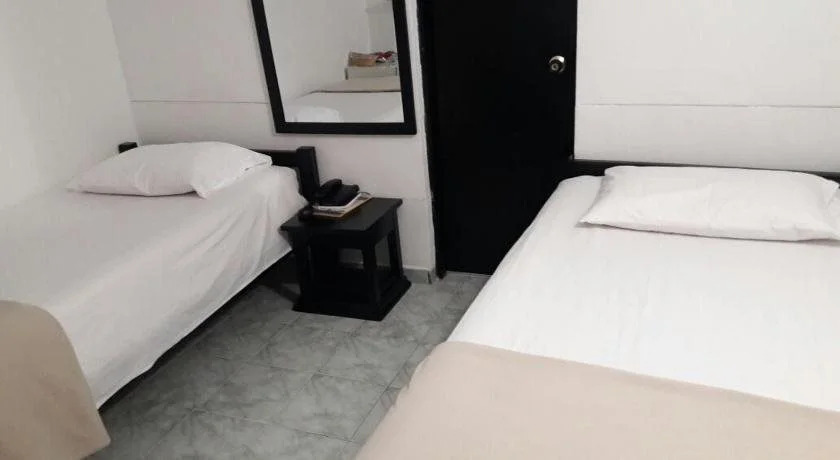 Hotel 999