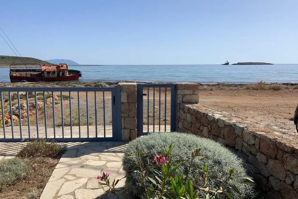Diakofti Shipwreck view house