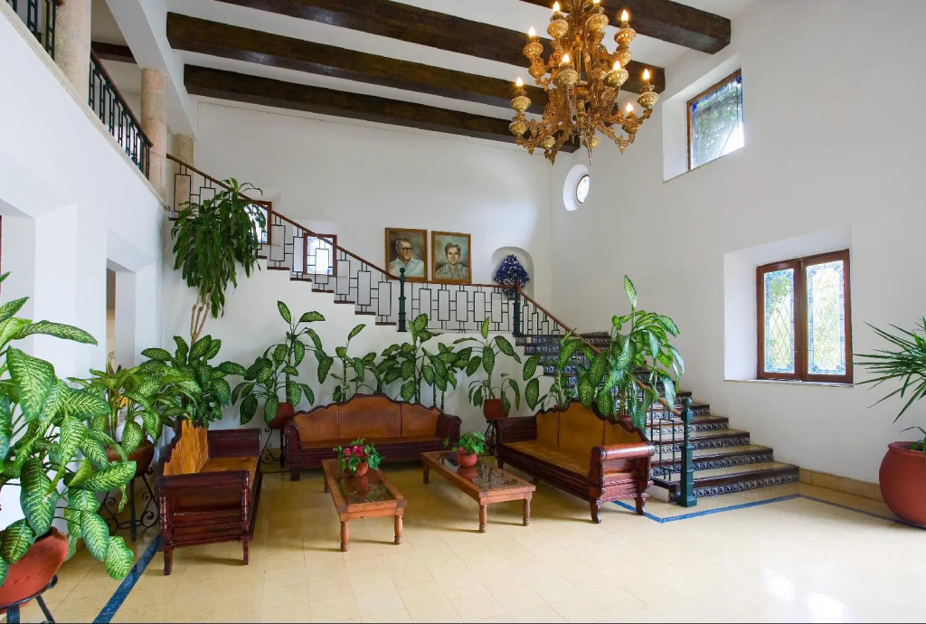 Mayaland Hotel & Bungalows