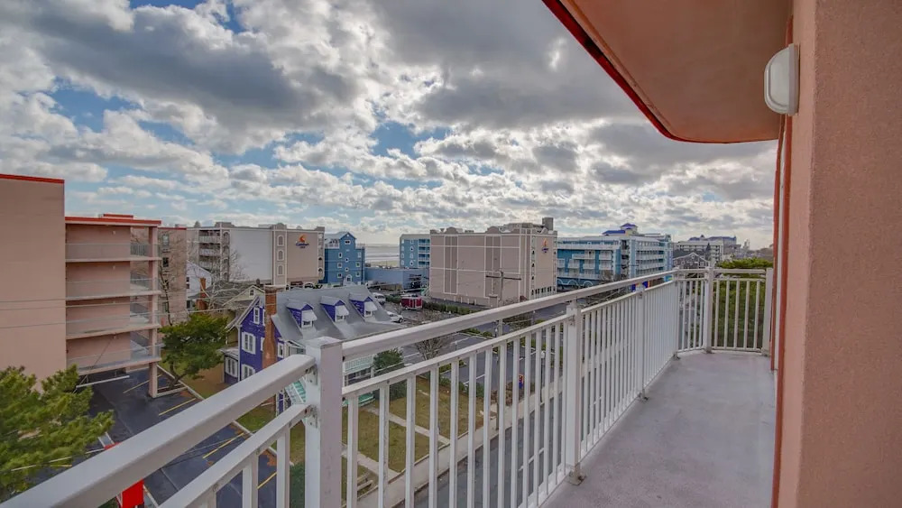 Americana Princess Suites/Condos