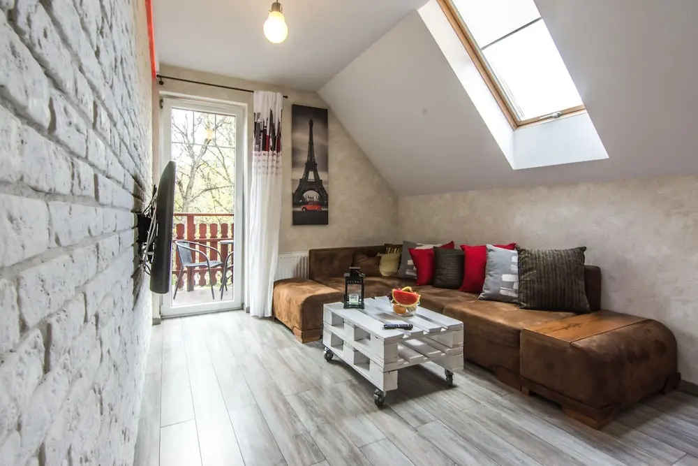 Apartamenty hoteLOVE pod Debami