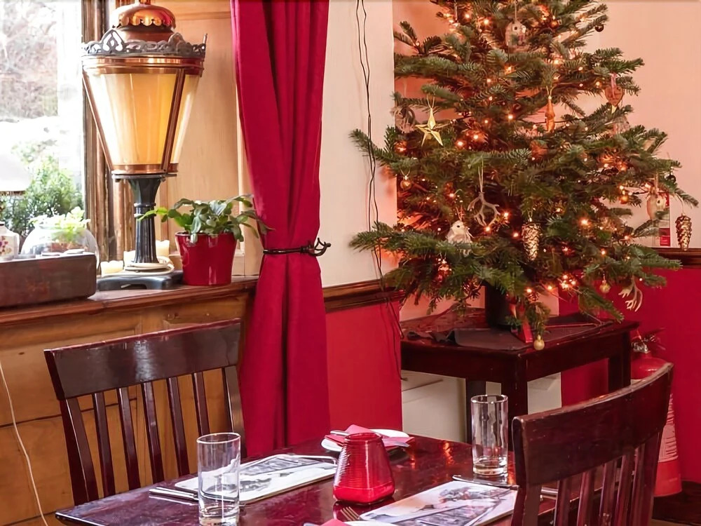 Gordon Arms Hotel