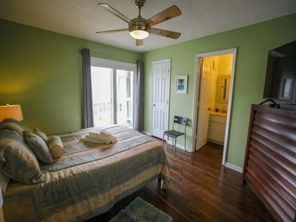 Island North 4a - Incredible Ocean Views, Quiet And Relaxing, Located Near Freeman Park 2 Bedroom Condo by RedAwning
