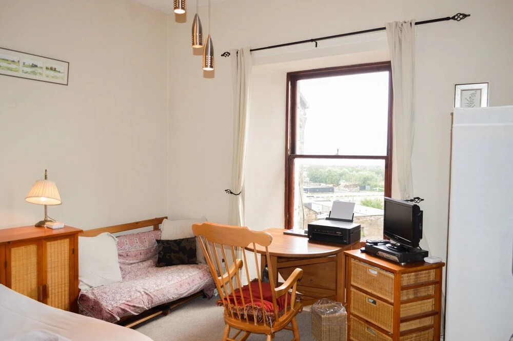 Cosy 2 Bedroom Edinburgh Apartment