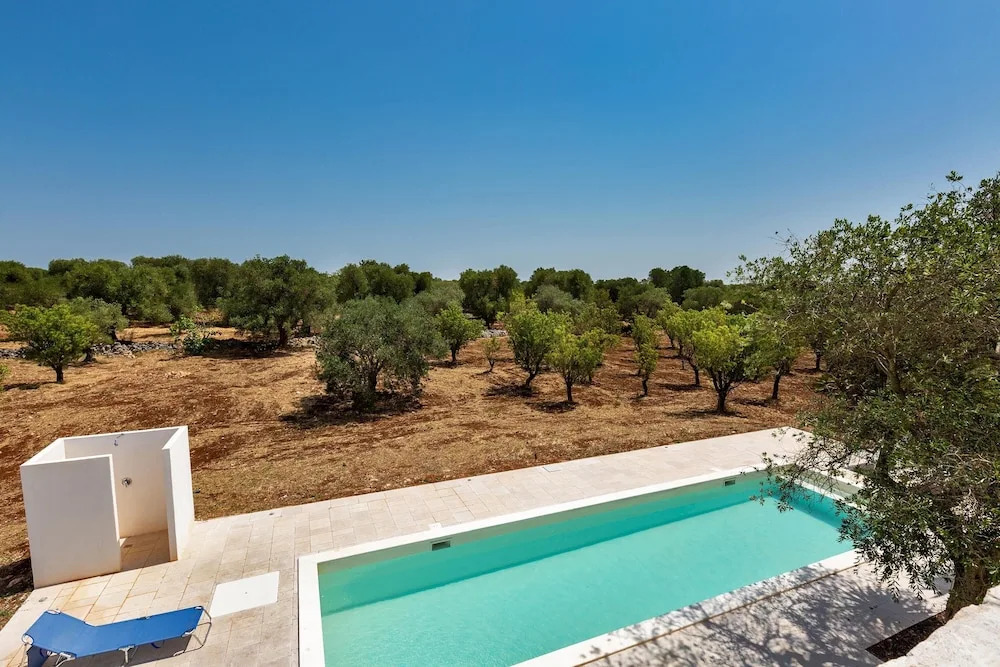 2499 Trulli La Meringa by Perle di Puglia