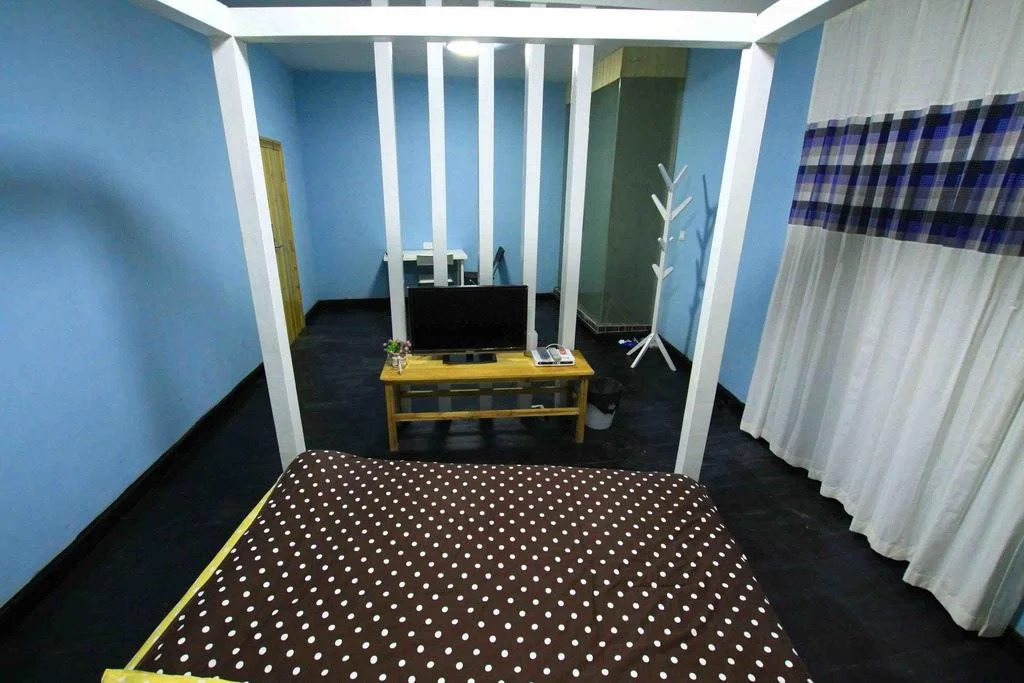 Huatiancuo International Youth Hostel