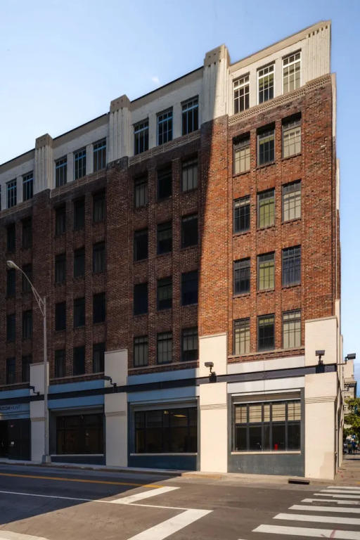 Boulevard Stays Downtown Nashville