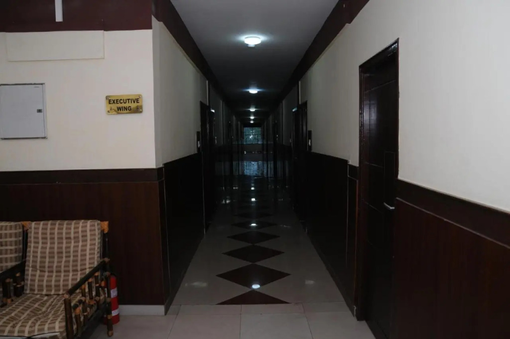 Mysore Mayflower Hotel