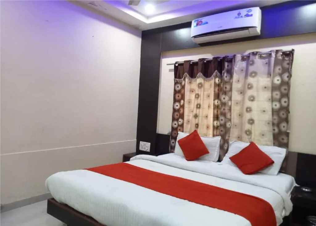 Hotel Krishna Palace Vastrapur