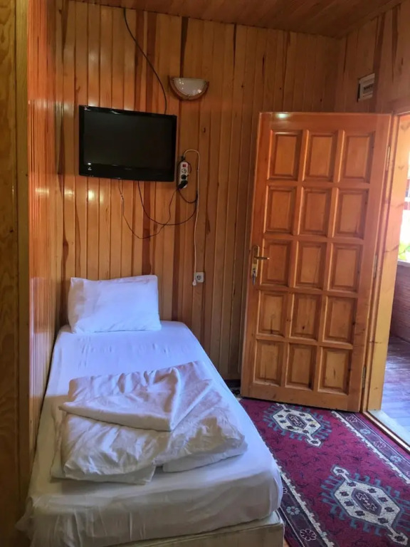 Ugur Motel