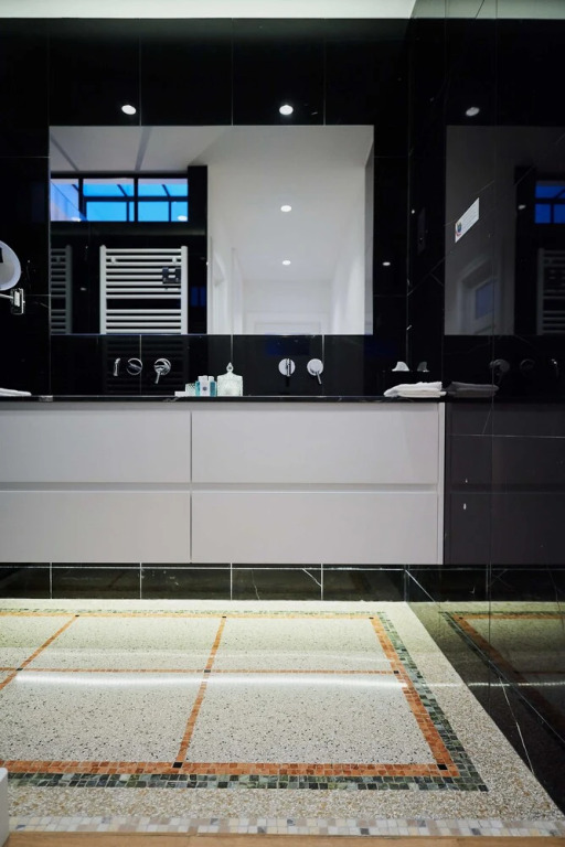 B&B Suites 124