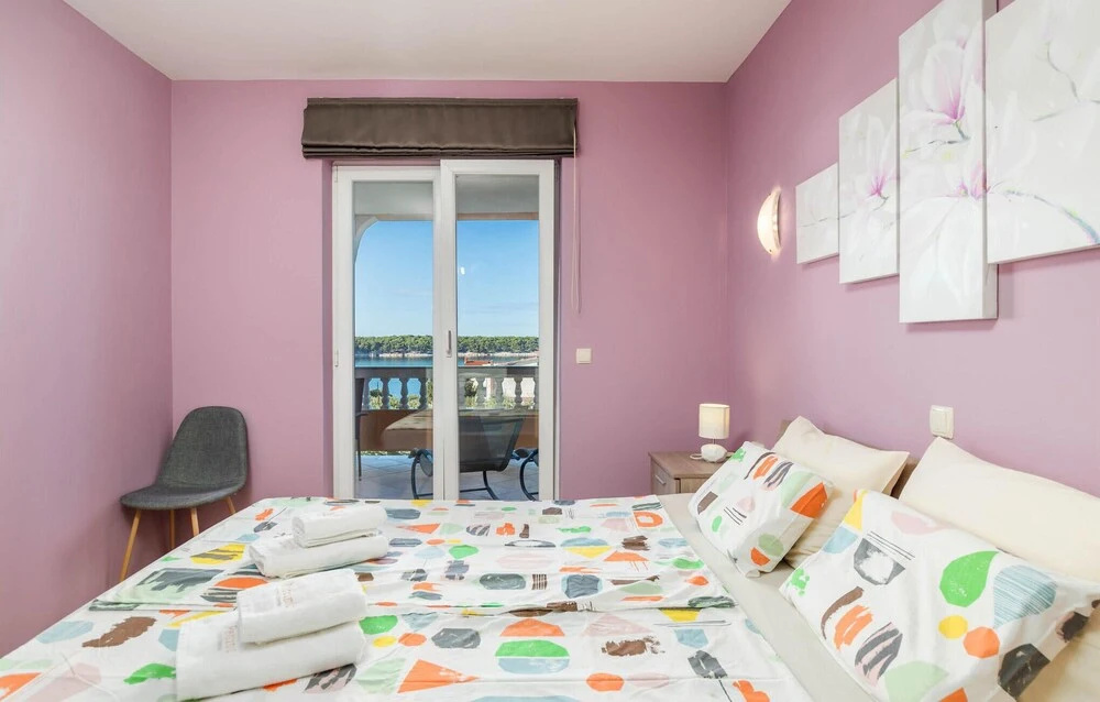 Amazing Apartment in Barbat na Rabu With Wifi and 2 Bedrooms