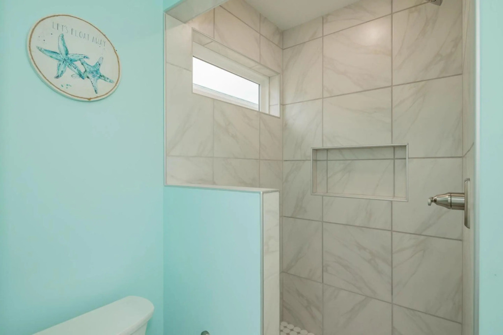 Southern Seabreeze by Oak Island Accommodations