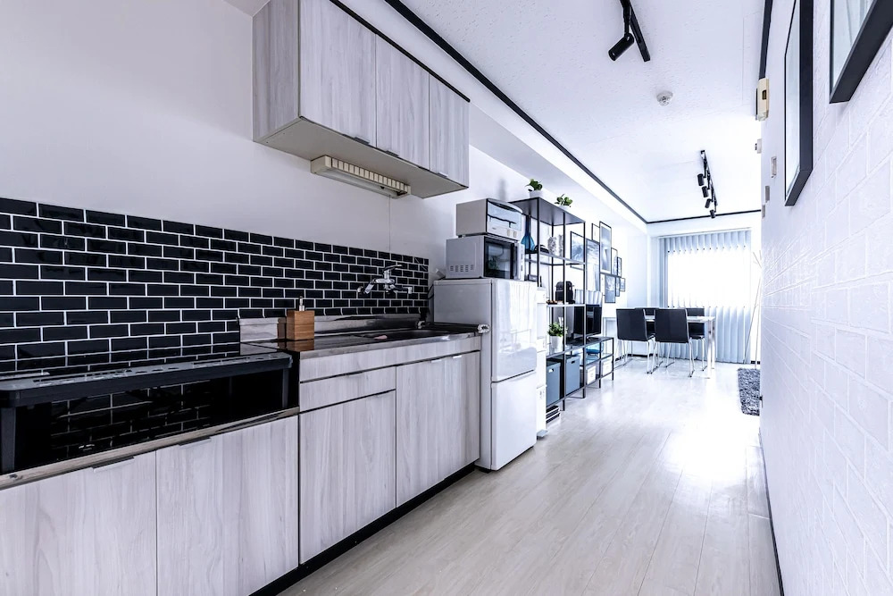 B1. PERFECT PLACE with LUX FLAT #SHINJUKU