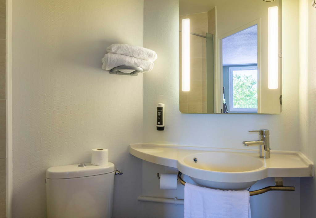 B&B HOTEL Toulon Ollioules