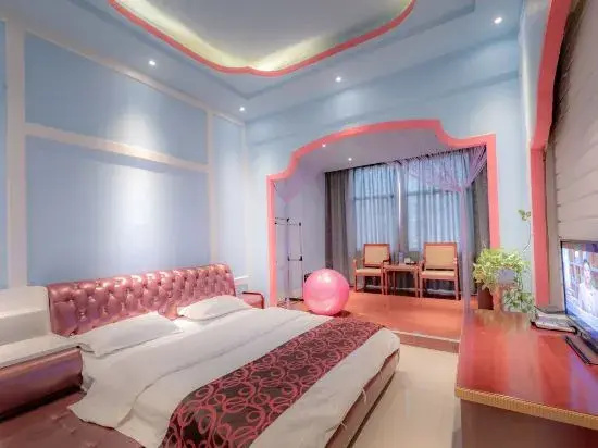 Zai Shui Yi Fang Hotel (Qiubei Jiaolian Plaza)