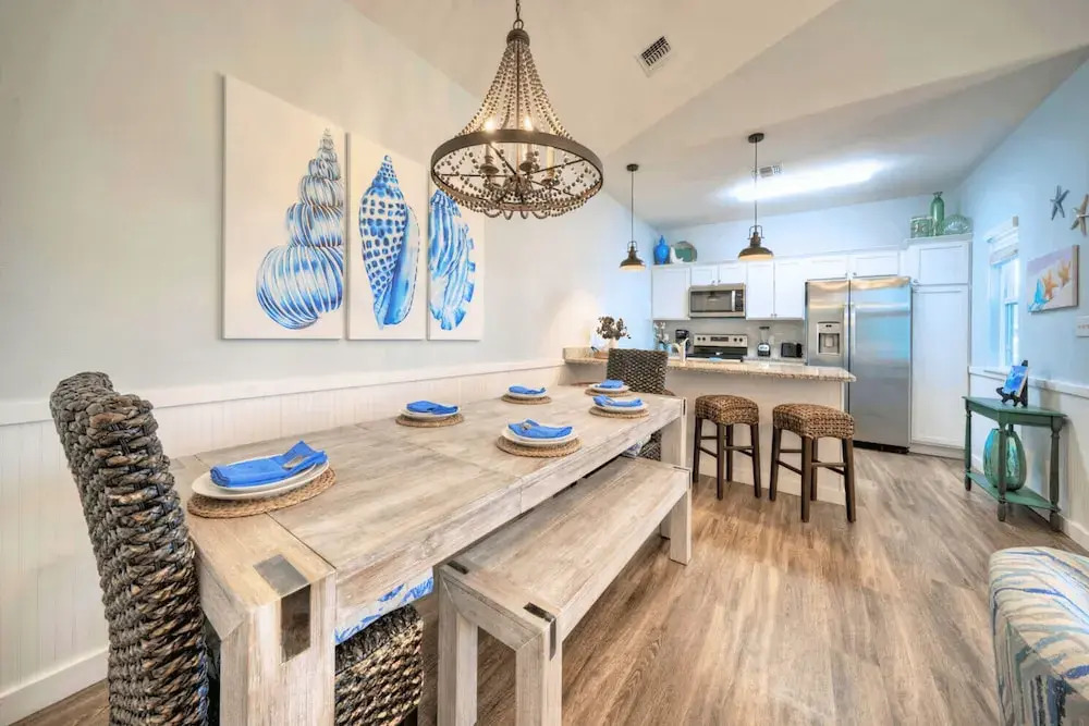 Sleeps 23, 2 Beachside Homes Resort Pool, Walk to the Beach, Balcony + Yard