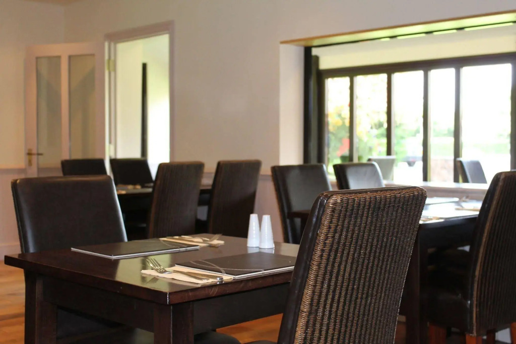 Oak Farm Hotel