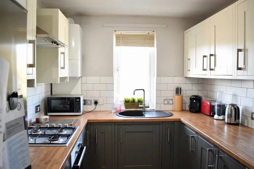 1 Bedroom Apartment in Clapham With Balcony