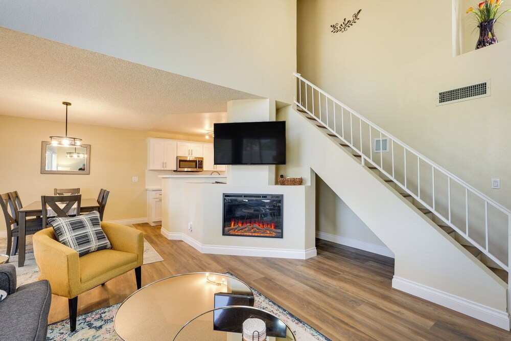 North Phoenix Home! Great Location + Private Patio