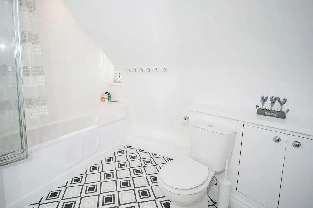Flat 5 - 61 Old Dover Road