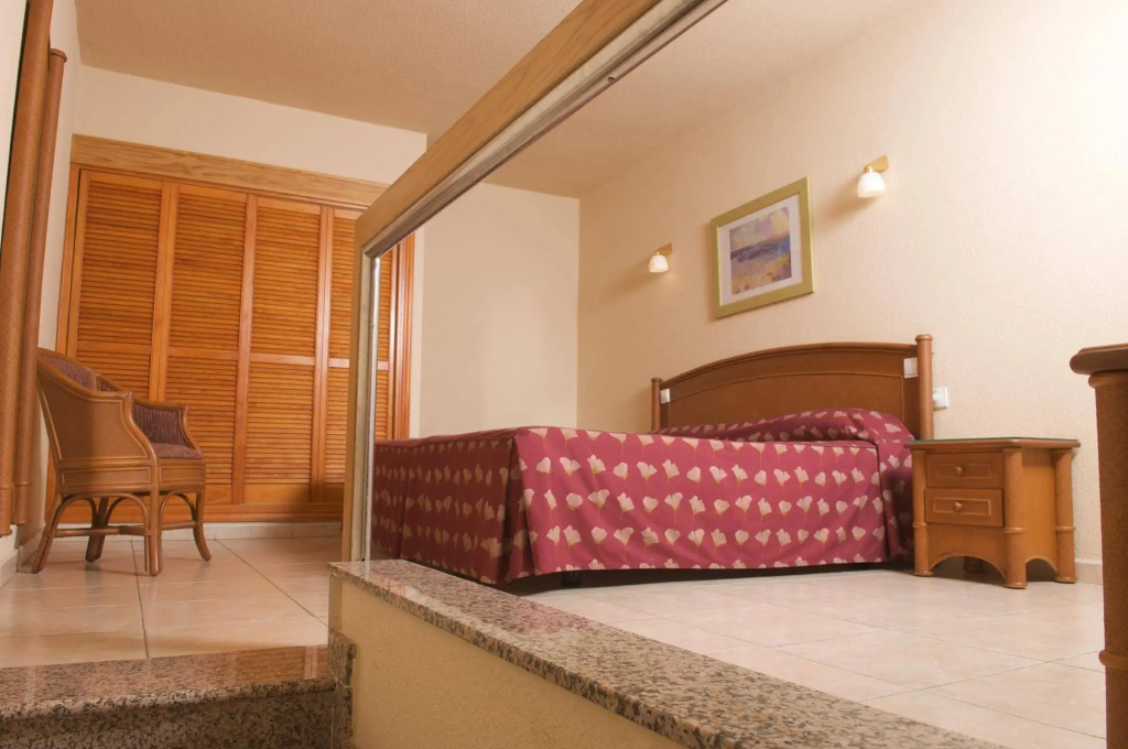 Apartamentos Punta Marina by LIVVO