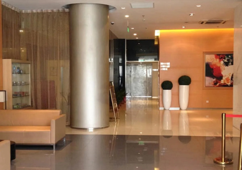 Jinjiang Inn Hongqiao Huqingping Highway Second