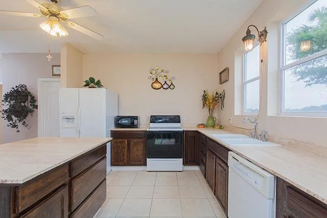 Buccaneer Retreat 6 Br home by RedAwning