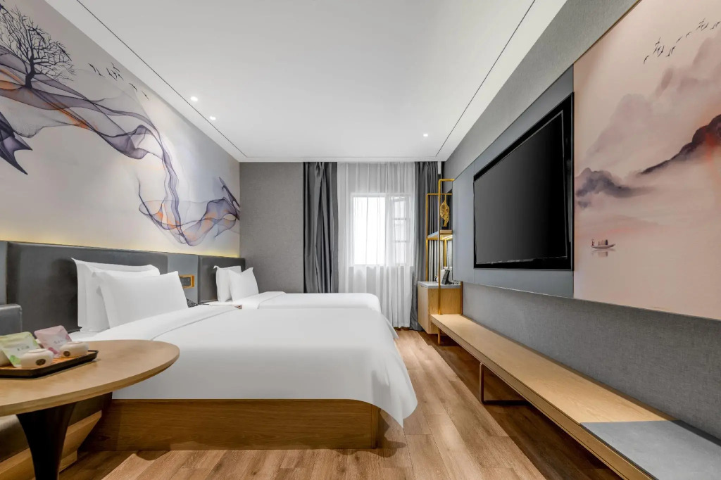 Jitai Hotel (Shanghai Train Station South Square)