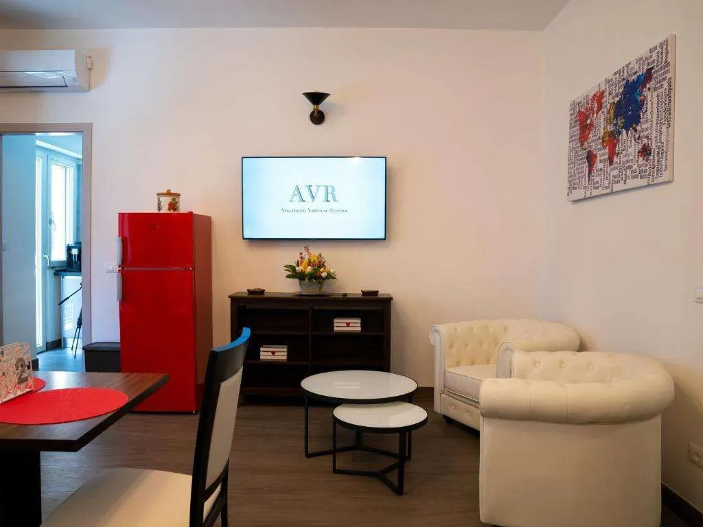 Anastasio Vatican Rooms G H