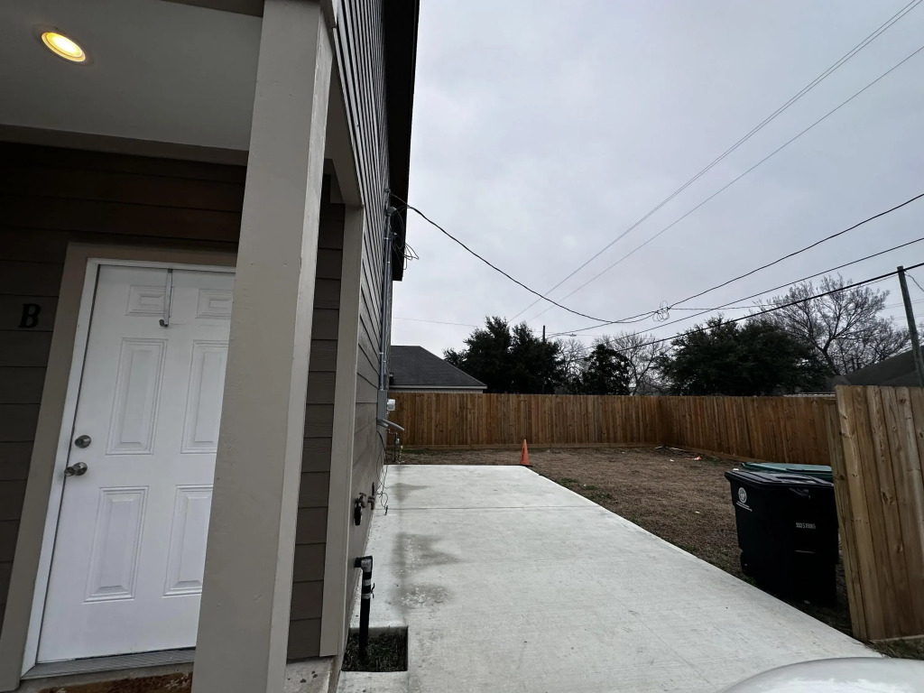 Modern 3 Bedroom Retreat in Pearland