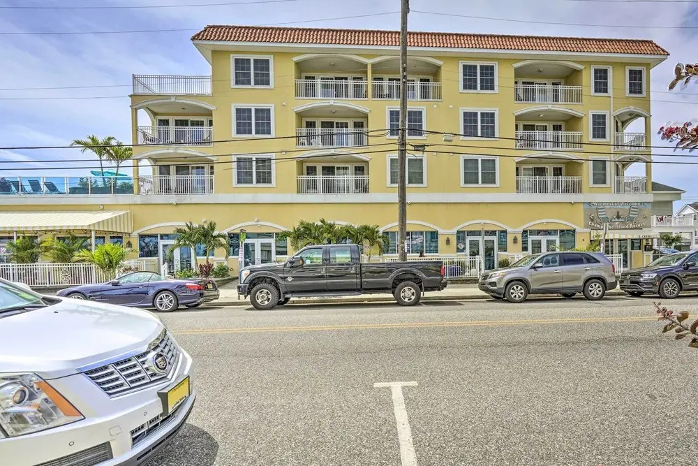 North Wildwood Condo - Beach Across Street!