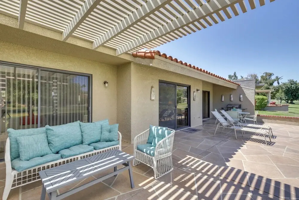 Golf Course View & Pool Access: Palm Desert Condo