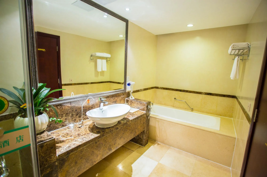 Vienna International Hotel Huangpu Develpoment Zone Branch