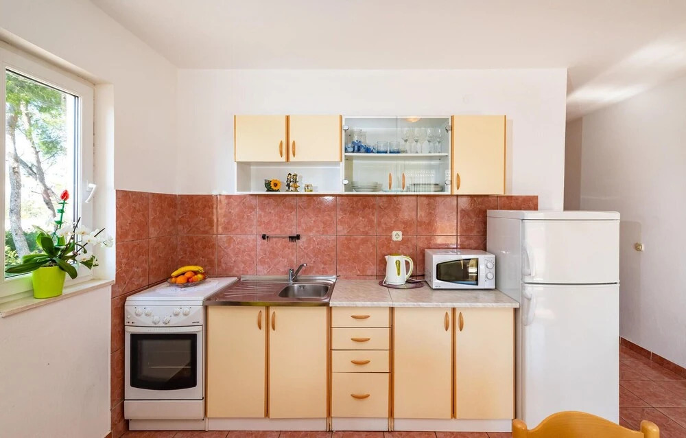 Stunning Apartment in Drage With 2 Bedrooms and Wifi