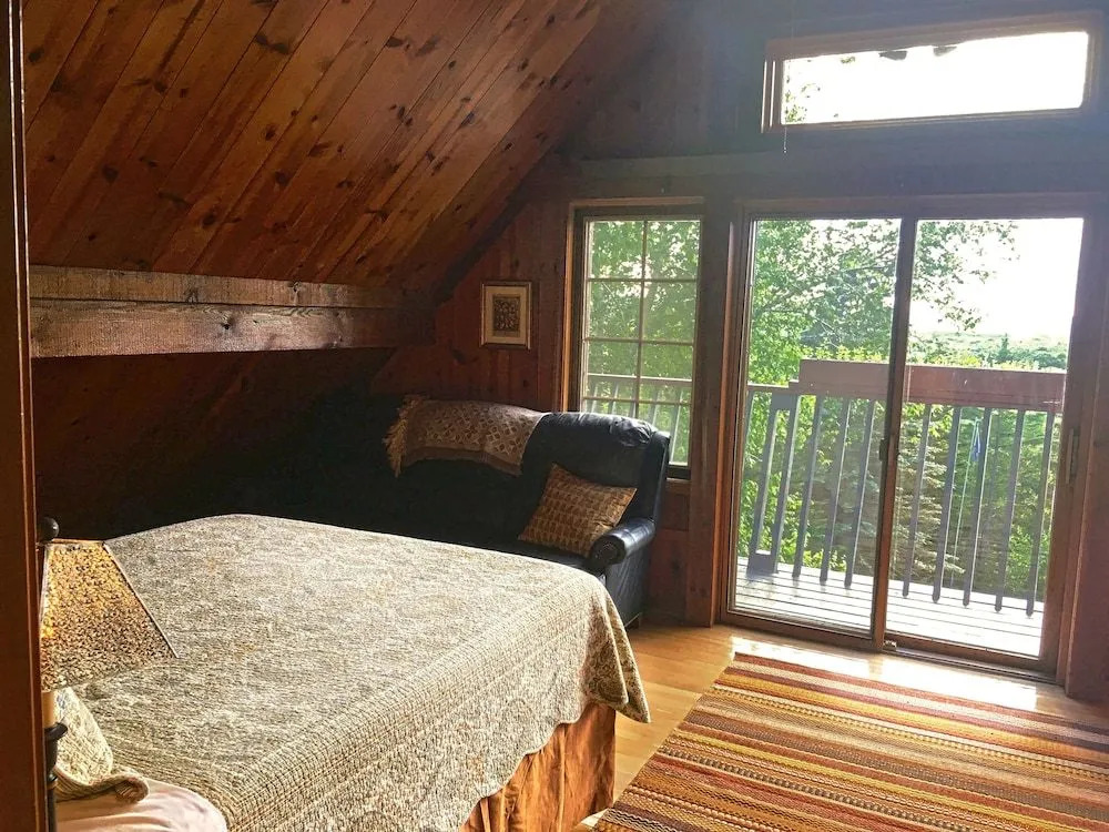 The Birdhouse Inn