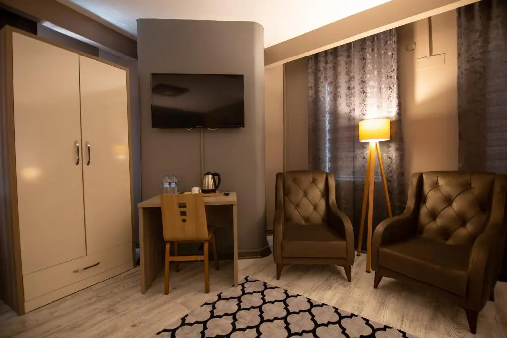 Staron Otel