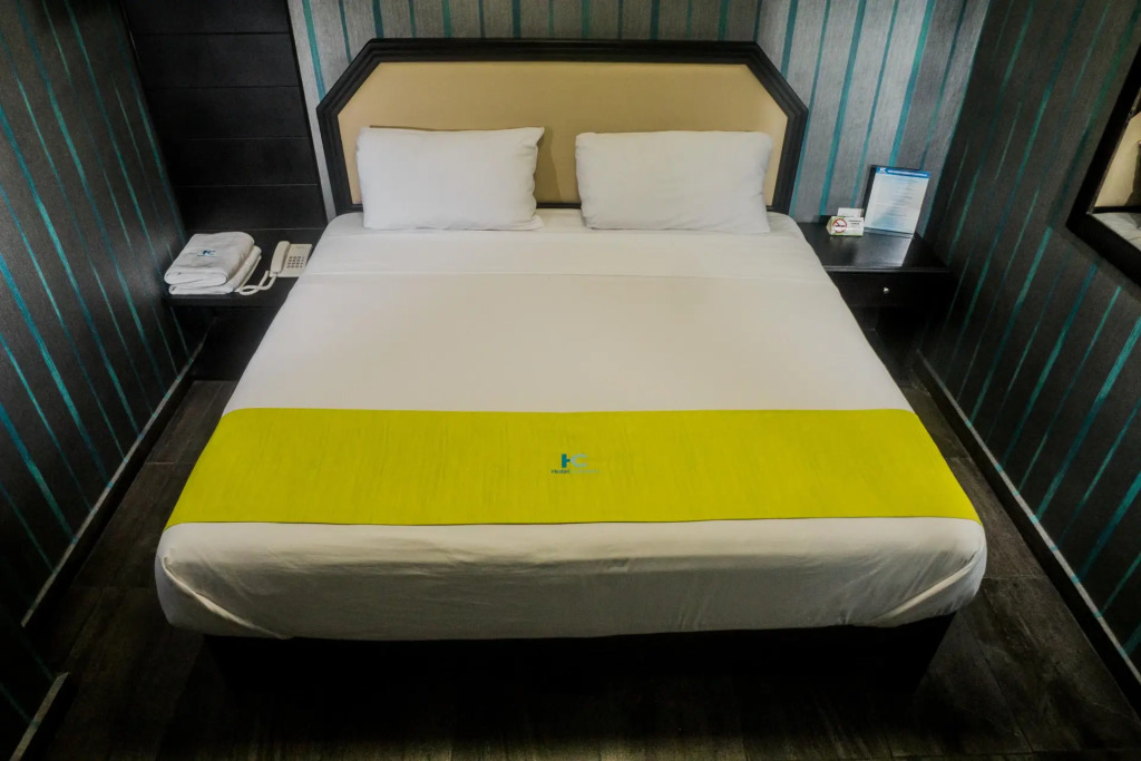 HOTEL CAREYES