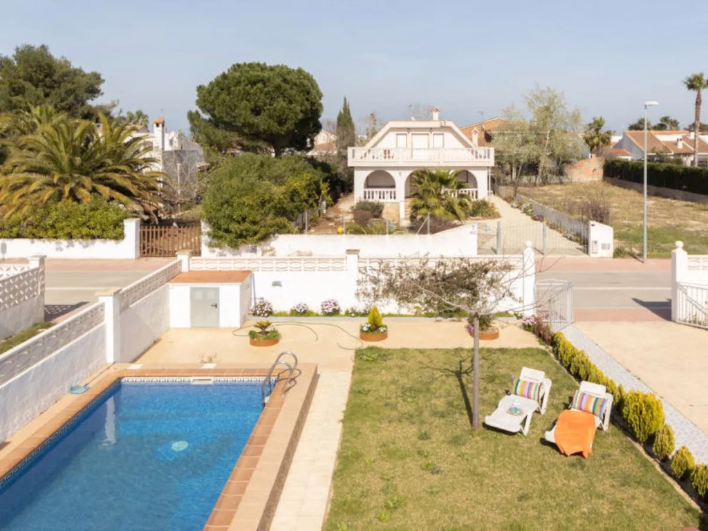Holiday Home Sandra by Interhome