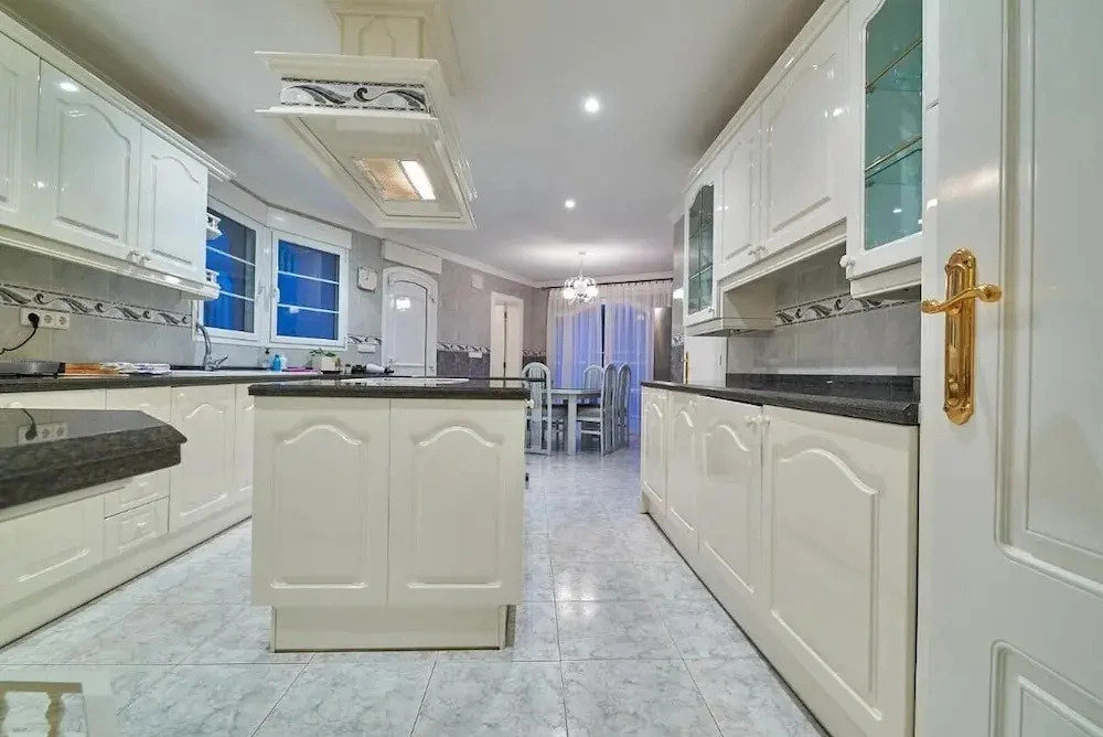 Luxury Villa With Pool and Spectacular View in Javea