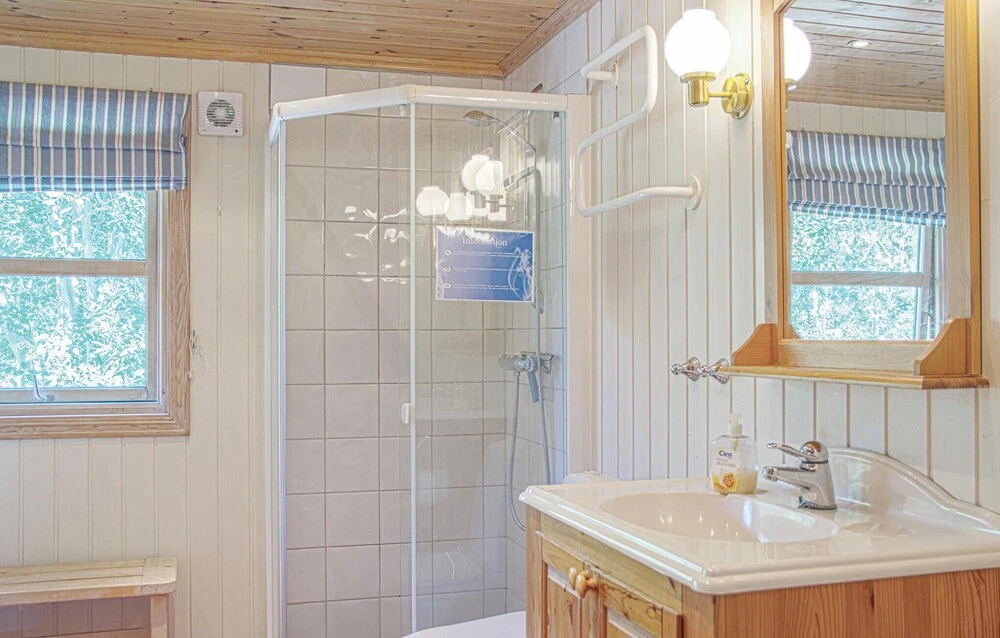 Nice Home In Lindesnes With Sauna
