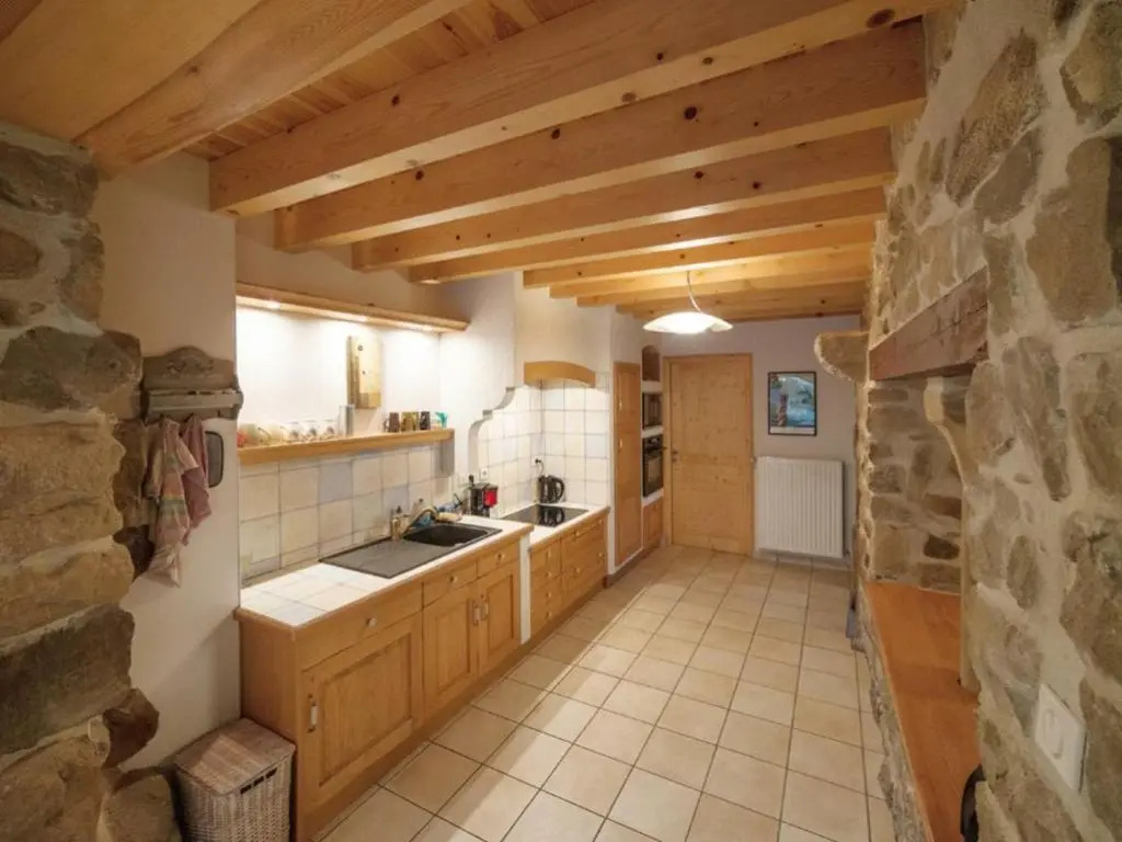 Gîte de Charme 6 Pers avec Jardin Clos à Montarcher - FR-1-496-11