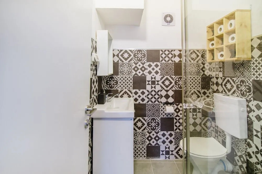 Beta Studios ApartHotel