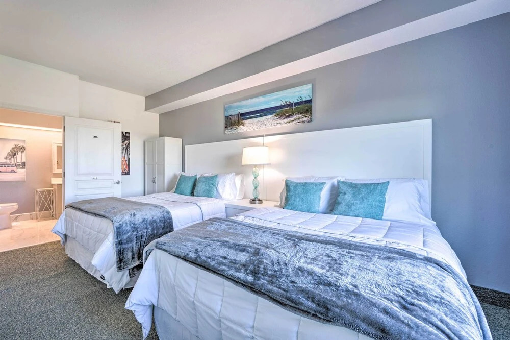 Orlando Family Condo ~ 9 Mi to Magic Kingdom!
