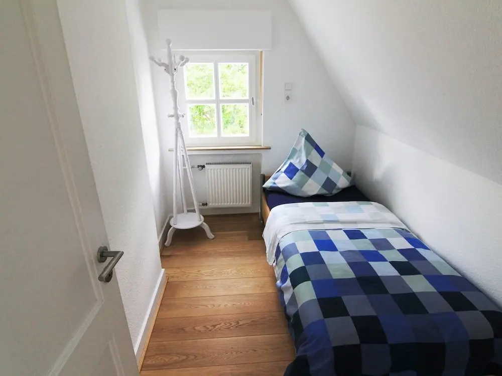 Luxus Ferienhaus Villa EMG Emsdetten nah Münster, Osnabrück, Rheine für Familien Gruppen bis 17 Personen, Pool, Whirlpool, Garten, Kamin, 6SZ