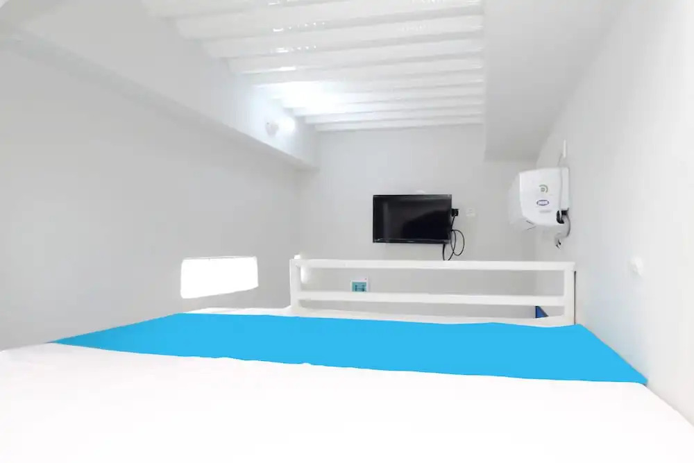 Airy Eco Glodok Pintu Besar Selatan 11A Jakarta