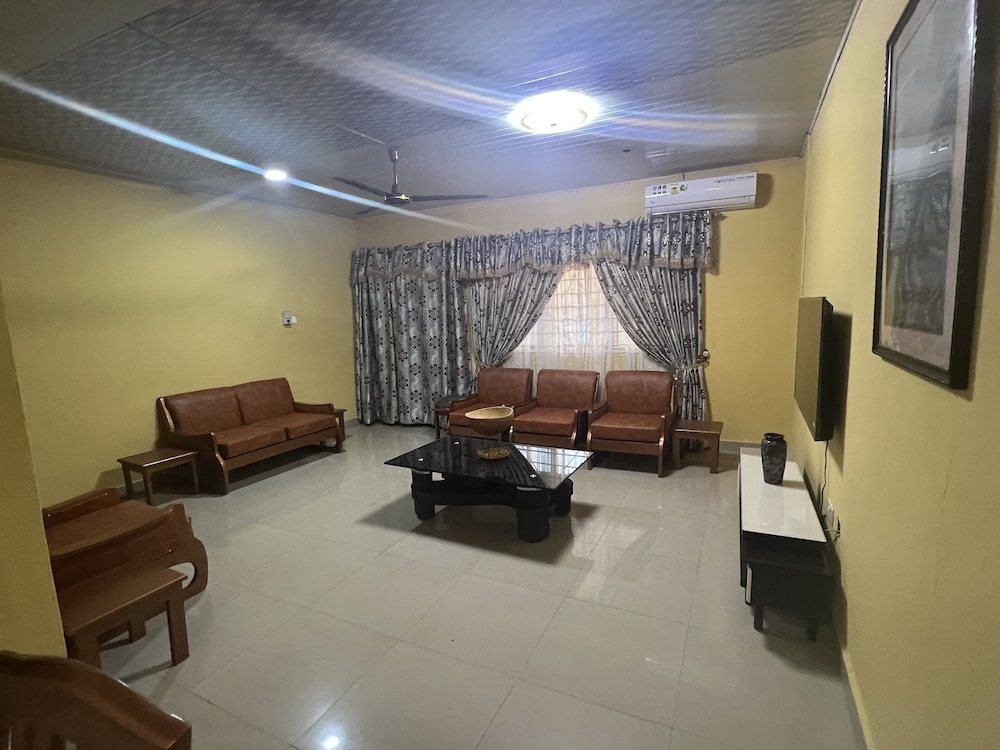 Naayina Vacation Villas
